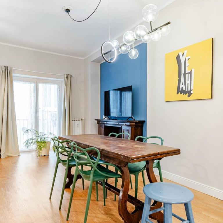 Apartment I Portici di Sottoripa -1 minuto a piedi dall'Acquario - Appartamento con 1 Camera da Letto - 1
