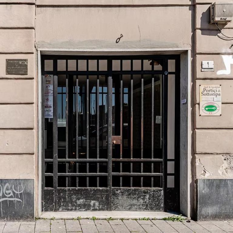Apartment I Portici di Sottoripa -1 minuto a piedi dall'Acquario - Appartamento con 1 Camera da Letto - 54