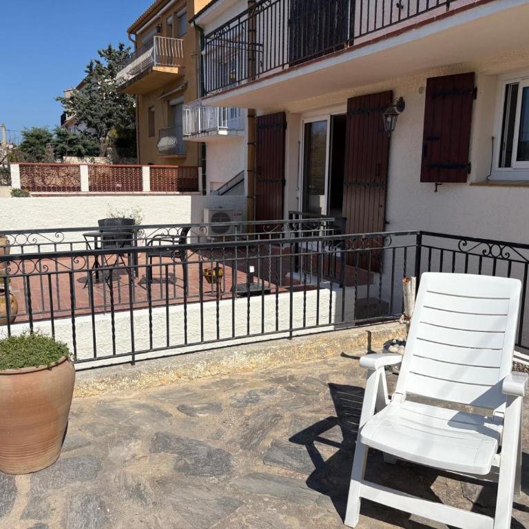 T2 classé 3 étoiles avec 2 grandes terrasses à 300 m de la plage - Villa 1 Chambre - 10