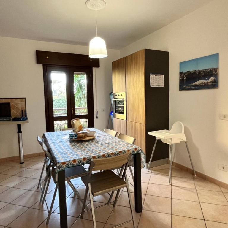 A Casa Da Mari' - Appartamento con 3 Camere da Letto e Vista Montagna - 3