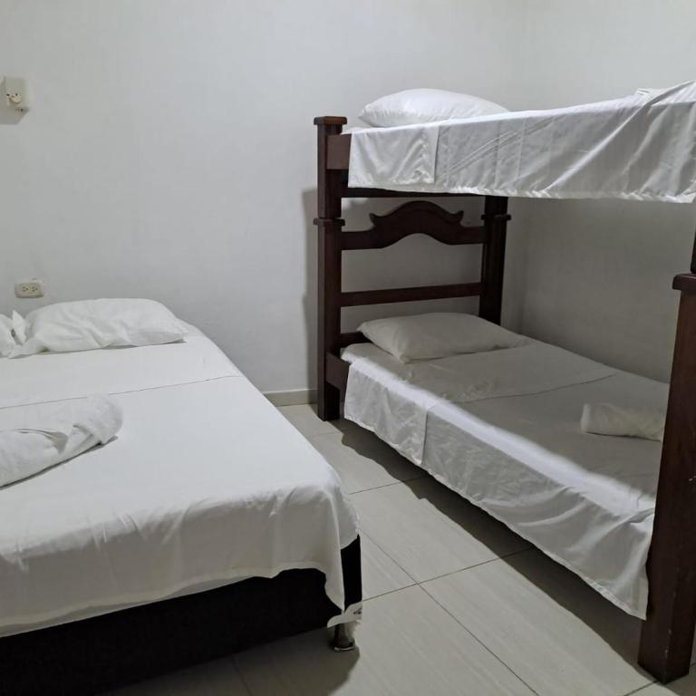 Casa Samuel - Four-Bedroom House - 7