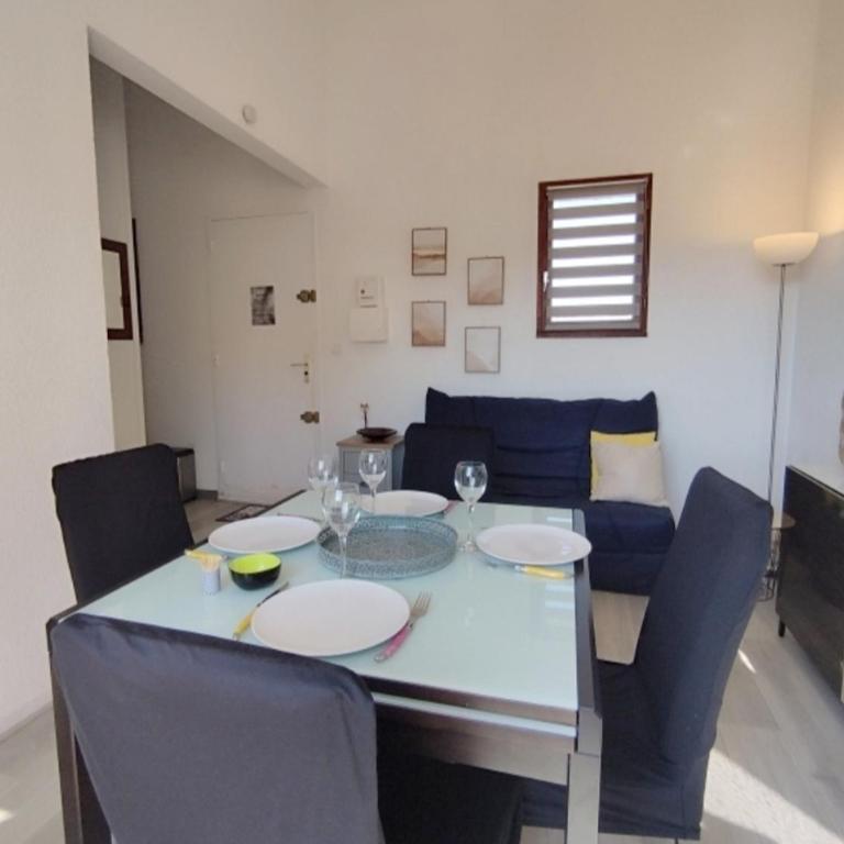 Appartement climatisé avec parking, 4 pers., St-Pierre-La-Mer - FR-1-795-76 - Apartment - 3