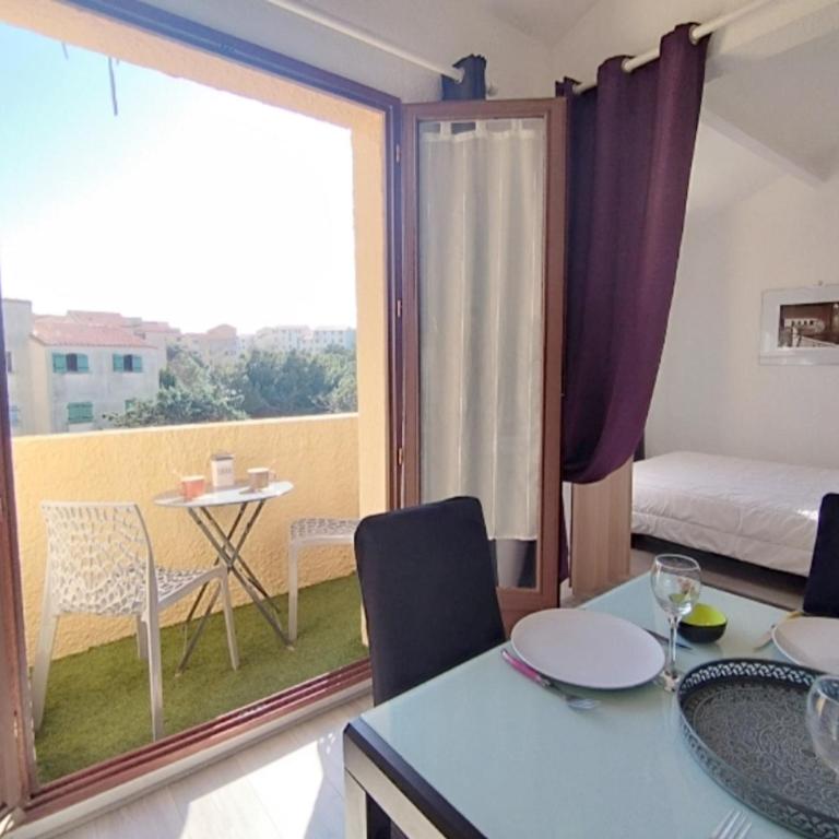 Appartement climatisé avec parking, 4 pers., St-Pierre-La-Mer - FR-1-795-76 - Apartment - 4