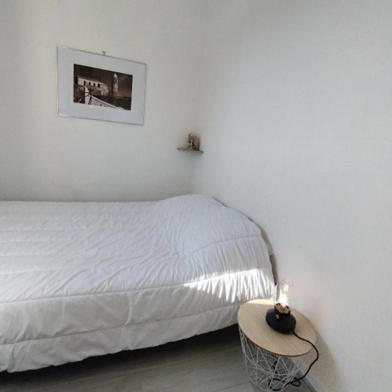 Appartement climatisé avec parking, 4 pers., St-Pierre-La-Mer - FR-1-795-76 - Apartment - 10