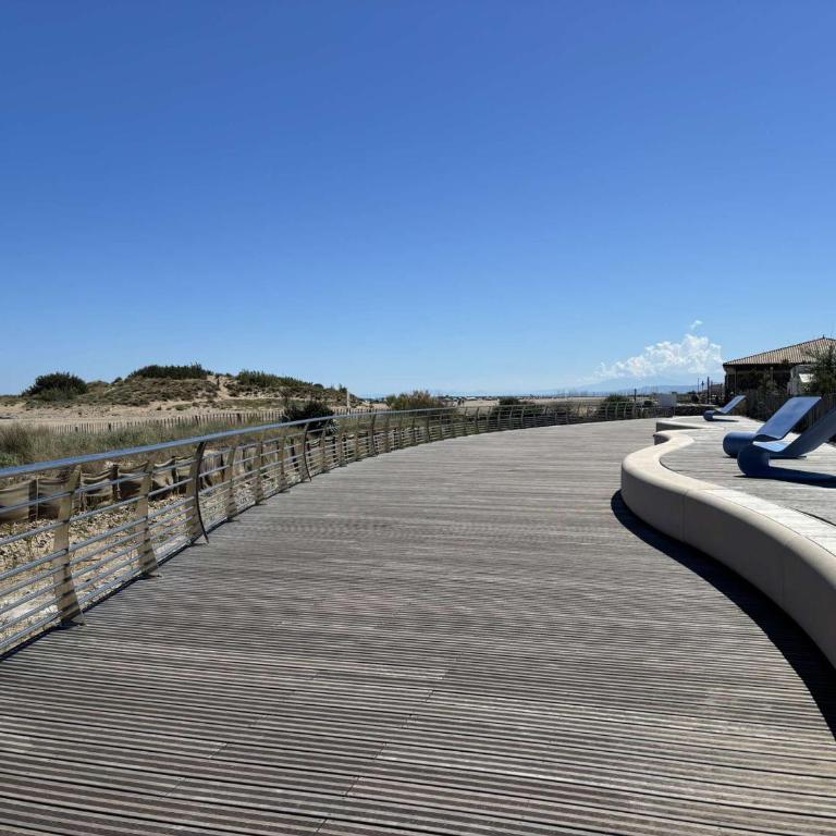 Appartement climatisé avec parking, 4 pers., St-Pierre-La-Mer - FR-1-795-76 - Apartment - 24