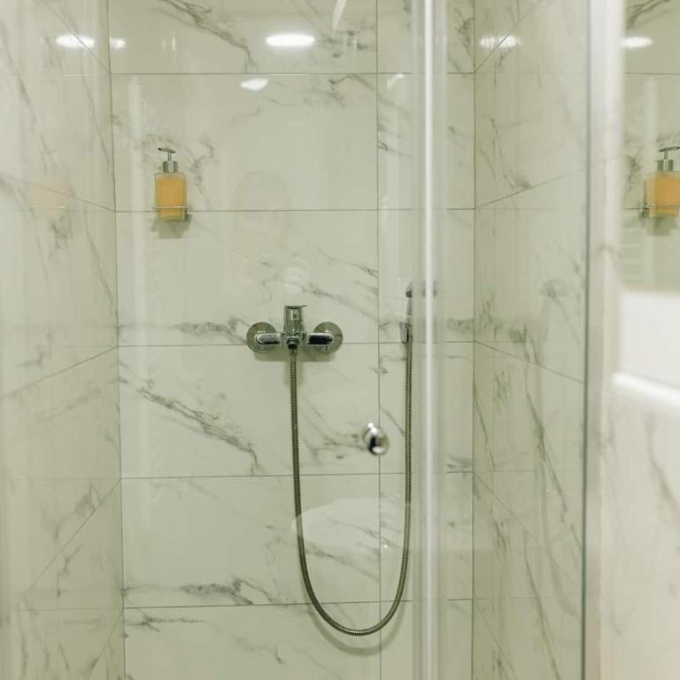 Apartman Prime - free parking - One-Bedroom Apartment - 11