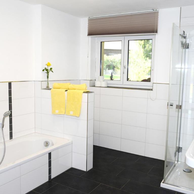 Kuh Heimat - Bergblick - Terrasse - Apartment mit 2 Schlafzimmern - 11
