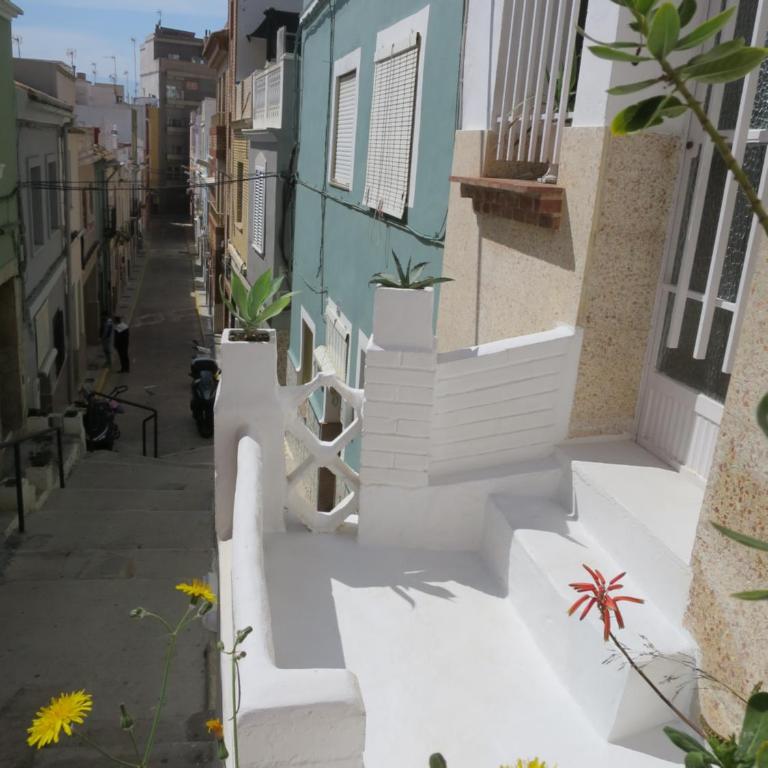 Casa al Castillo - charming & authentic townhouse - terrace with stunning castle views - Vacation Home - 50