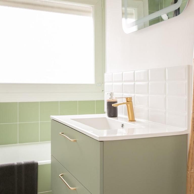 Solaya - Bright 2 bedroom - Balcony - Parking - Appartement 2 Chambres - 8