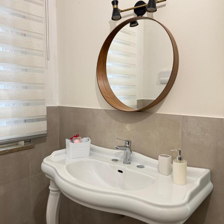 Ninfa House - Large Double Room - 5
