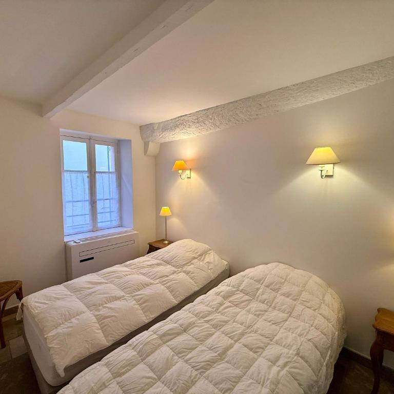 B003 Superbe 2 chambres centre Cannes - Appartement - 22