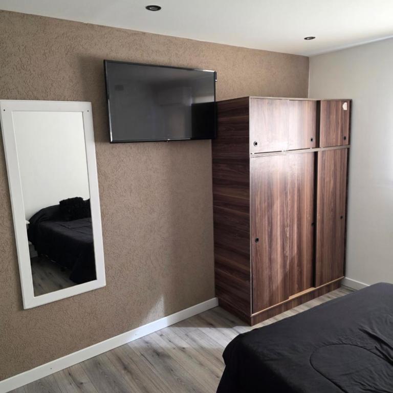 Complejo Turístico Mendoza - Apartamento de 1 dormitorio con vistas al jardín - 6