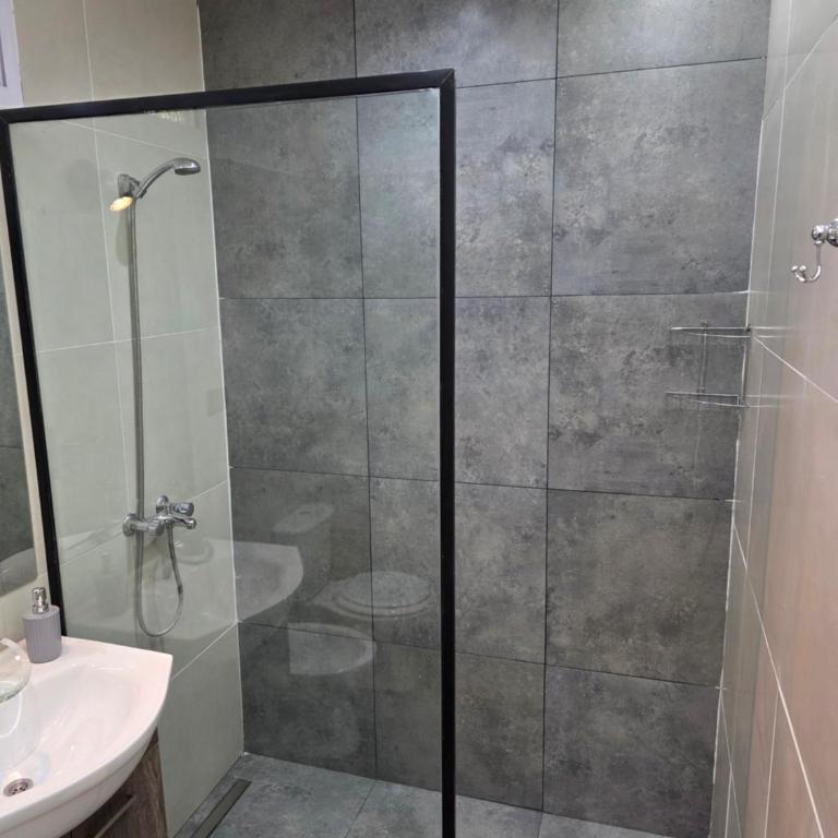 Complejo Turístico Mendoza - Apartamento de 1 dormitorio con vistas al jardín - 12