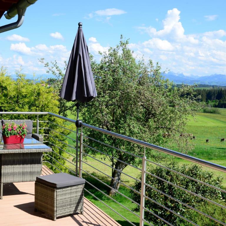Kuh Heimat - Bergblick - Terrasse - Apartment mit 2 Schlafzimmern und Bergblick - 20