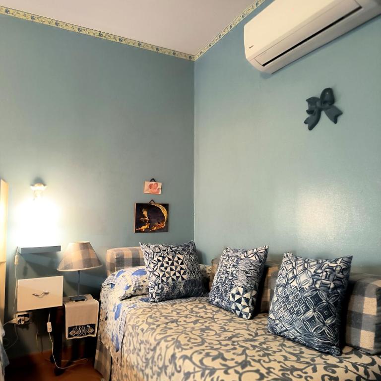 Vittorio Emanuele Rooms di Prinzi - Triple Room with Private Bathroom - 1