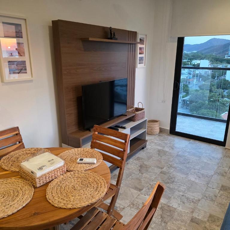 Gaira Sunset - One-Bedroom Apartment - 9