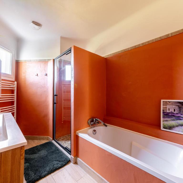 Superbe Villa classée 4 étoiles, Jardin 1200m2 et Piscine - 8 Personnes - Maison de Vacances 4 Chambres - 43