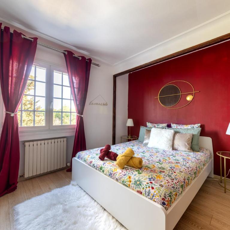 Superbe Villa classée 4 étoiles, Jardin 1200m2 et Piscine - 8 Personnes - Maison de Vacances 4 Chambres - 32