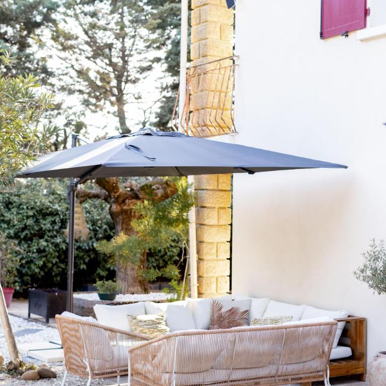Superbe Villa classée 4 étoiles, Jardin 1200m2 et Piscine - 8 Personnes - Maison de Vacances 4 Chambres - 9