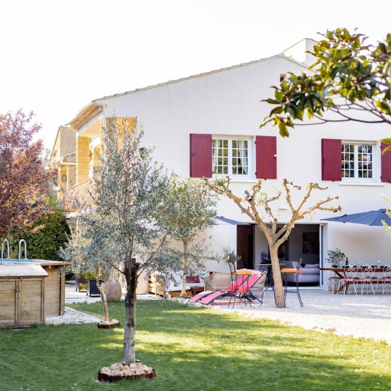 Superbe Villa classée 4 étoiles, Jardin 1200m2 et Piscine - 8 Personnes - Maison de Vacances 4 Chambres - 1