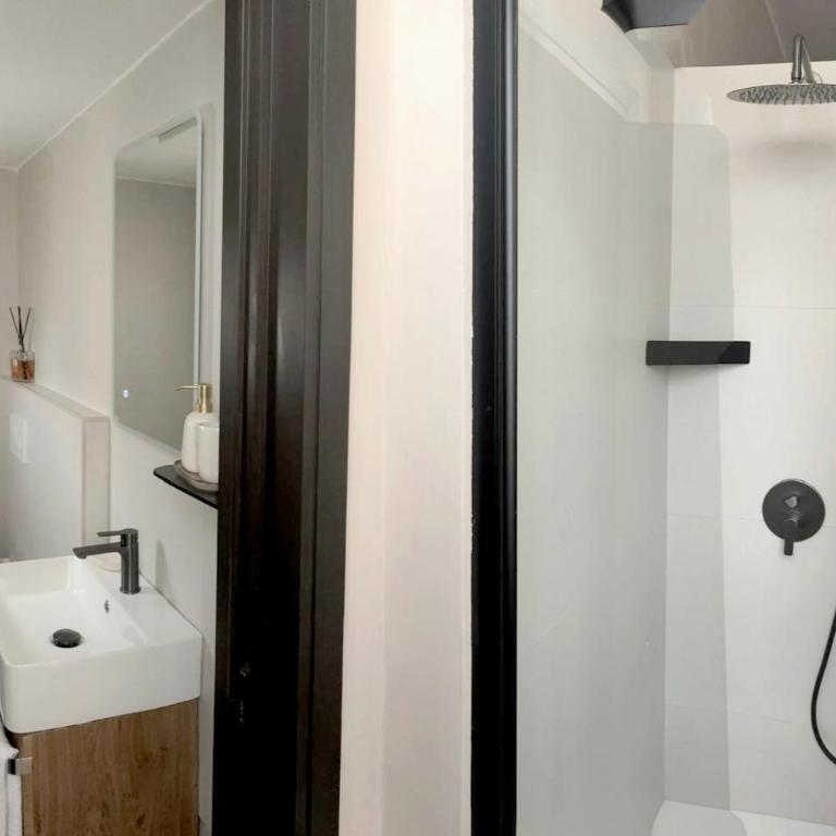 Miloft - Appartamento con 1 Camera da Letto - 12