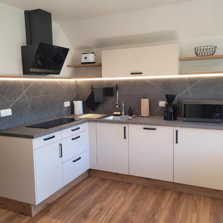 Ferienwohnungen Beck - hochwertig eingerichtet, in ländlicher Lage mit großem Garten - Apartamento de 1 dormitorio - No fumadores - 3