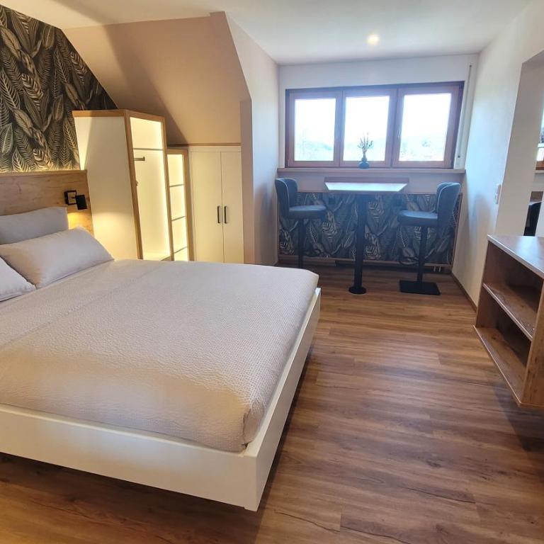 Ferienwohnungen Beck - hochwertig eingerichtet, in ländlicher Lage mit großem Garten - Apartamento de 1 dormitorio - No fumadores - 2