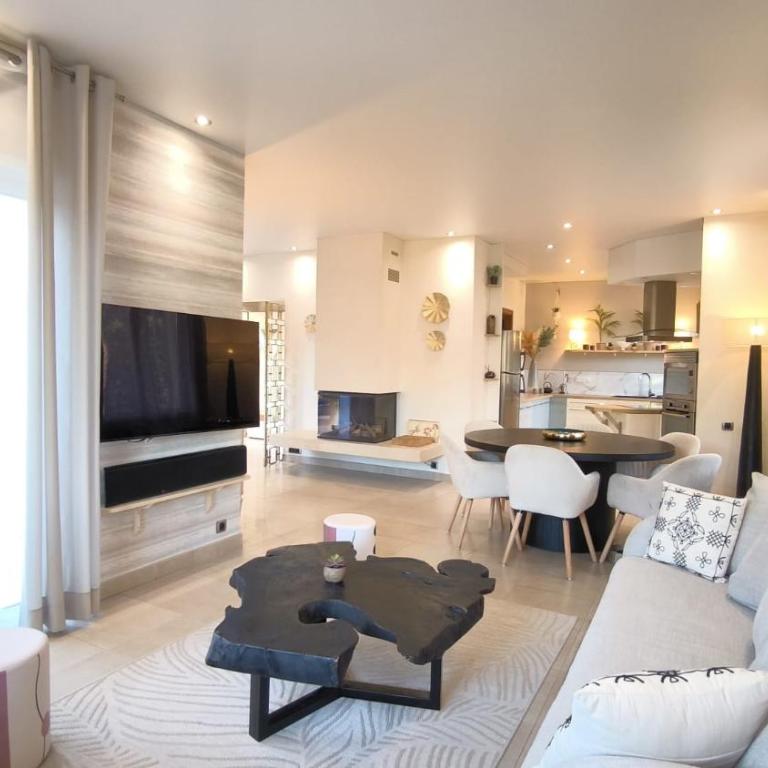 Haut de Villa Presqu'ile Cassis T3 Pool Parking - Villa 2 Chambres - 7