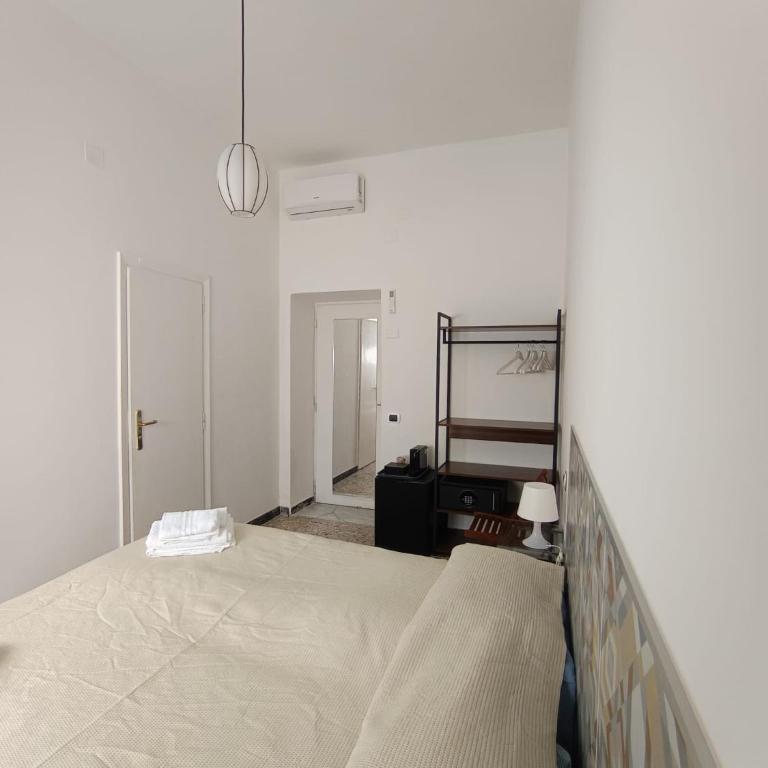 Agenzia Isotur MARI DI PONENTE - Appartamento con 1 Camera da Letto - 2