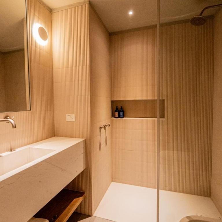 CasaChica Hotel - Deluxe Double Room with Balcony - 4