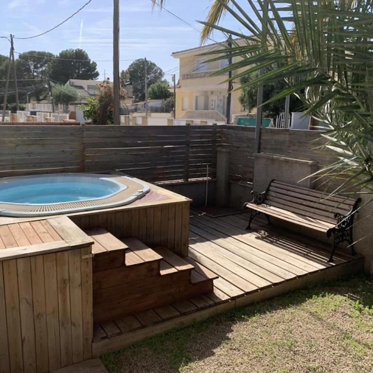 Apartamento con jardín y jacuzzi en Cambrils 3 Habitaciones - Apartamento de 3 dormitorios - 2