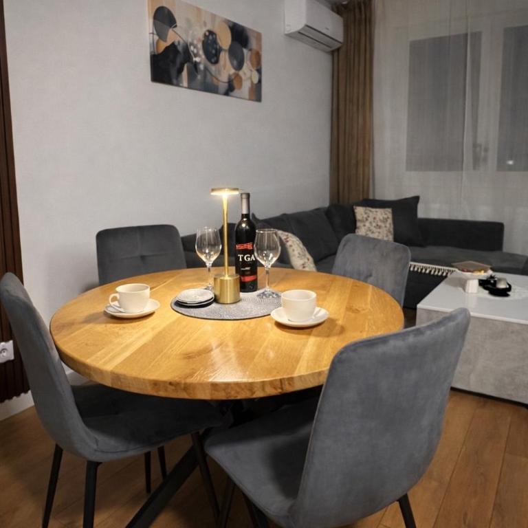 Apartment VIP - One-Bedroom Apartment - 9