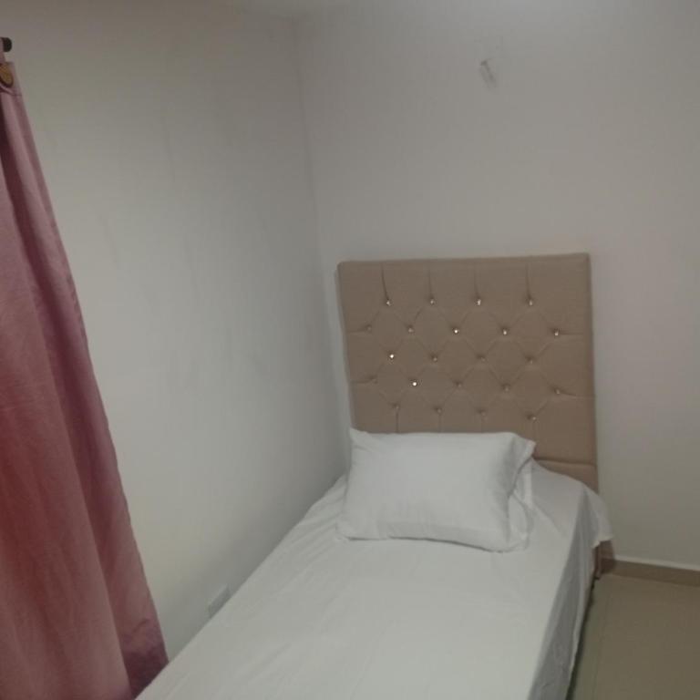 Alquila Martinez Lerma en Cartagena - Two-Bedroom Apartment - 11
