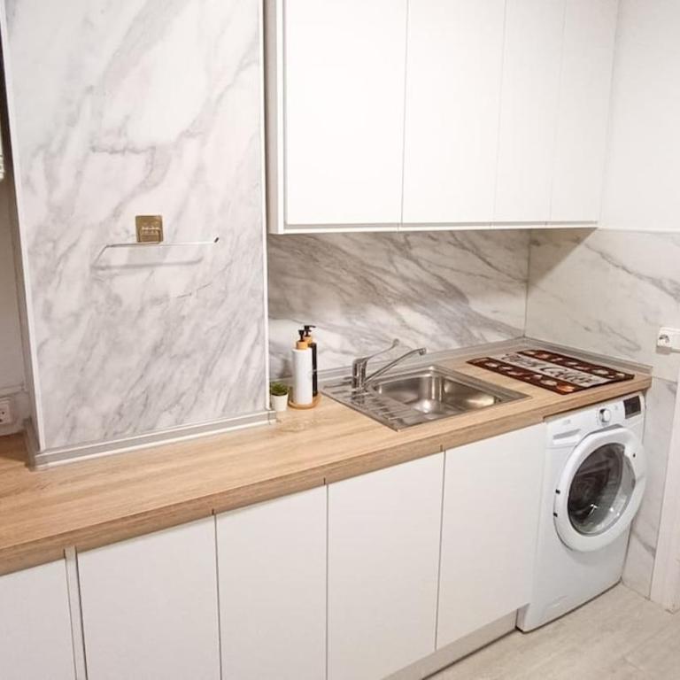 Apartment 50 m from the beach with private parking - Apartamento de 2 dormitorios - 3