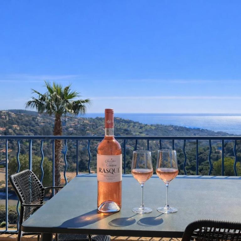 vue mer exceptionnelle, terrasse, piscines et tennis domaine au calme - Appartement 2 Chambres - 1