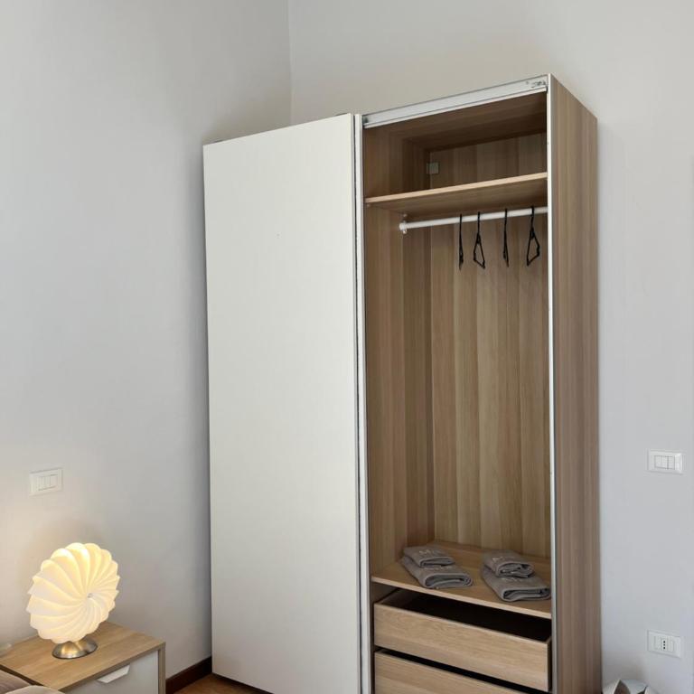 Centro Corso Cavour - Appartamento con 1 Camera da Letto - 25