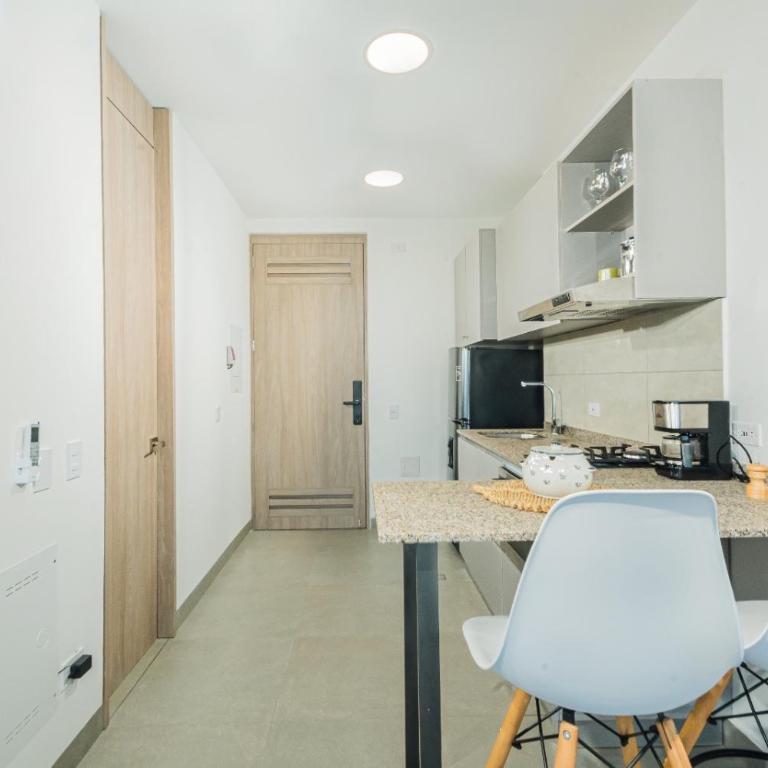 Elemnt Rentals - Apartment - 4