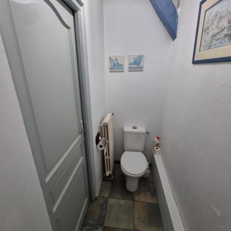 Manoir de la Maison Blanche - Chambre Triple Confort avec Douche - 9