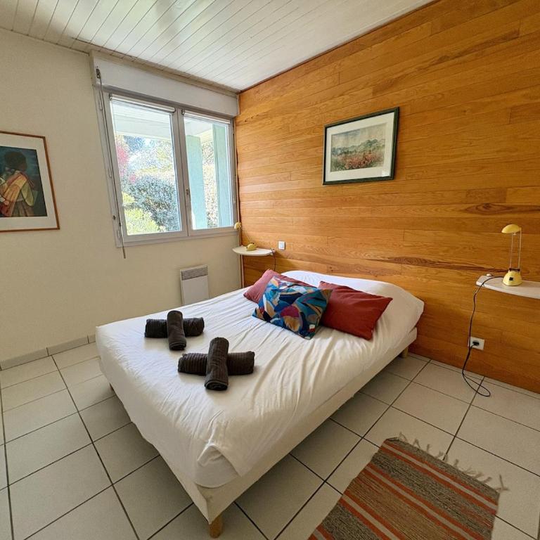 La Villa Du Golf - Four-Bedroom House - 12