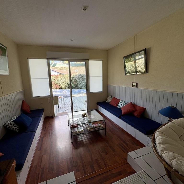 La Villa Du Golf - Four-Bedroom House - 15
