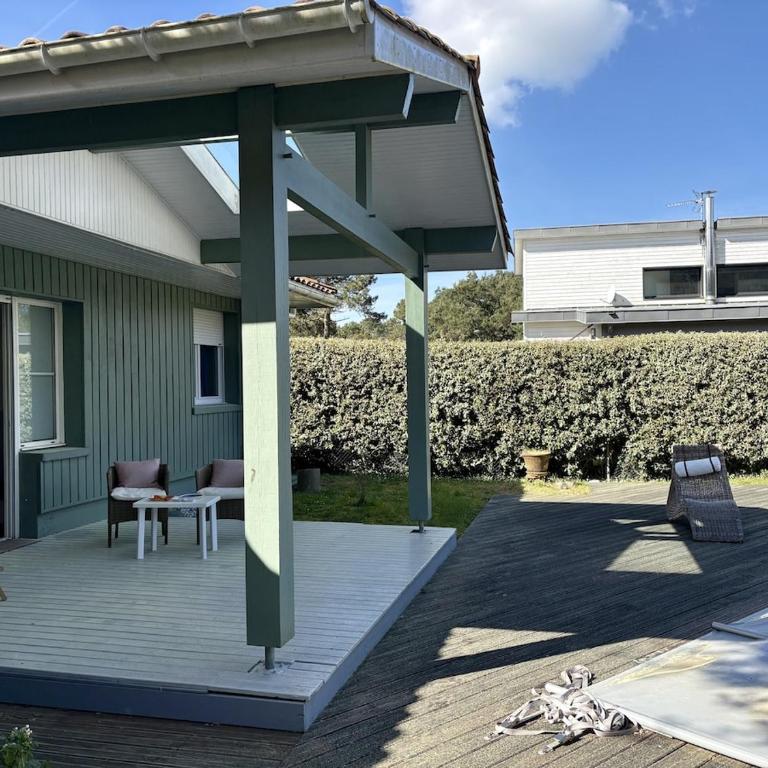 La Villa Du Golf - Four-Bedroom House - 20