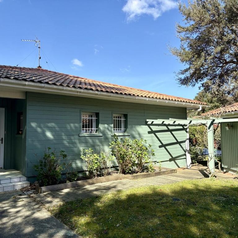 La Villa Du Golf - Four-Bedroom House - 21