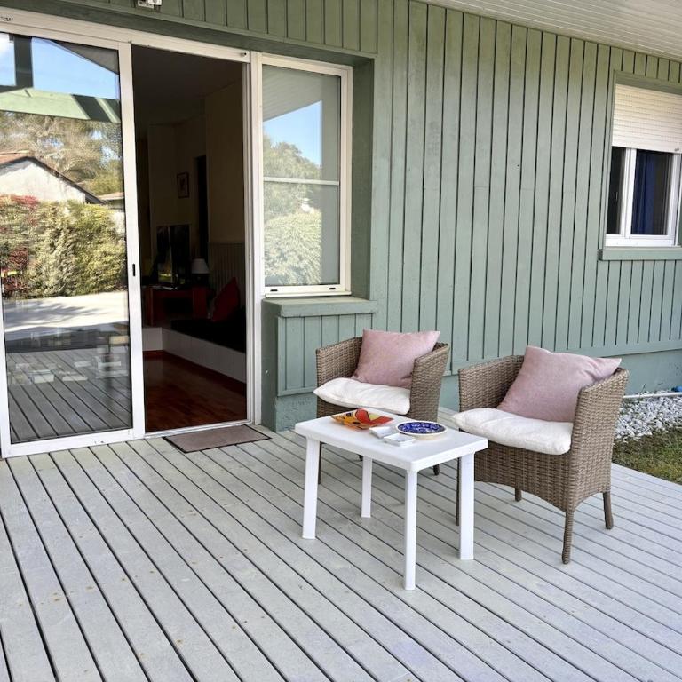 La Villa Du Golf - Four-Bedroom House - 37