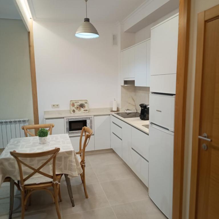 Apartamento primera línea playa d samil - Apartamento de 1 dormitorio - 5