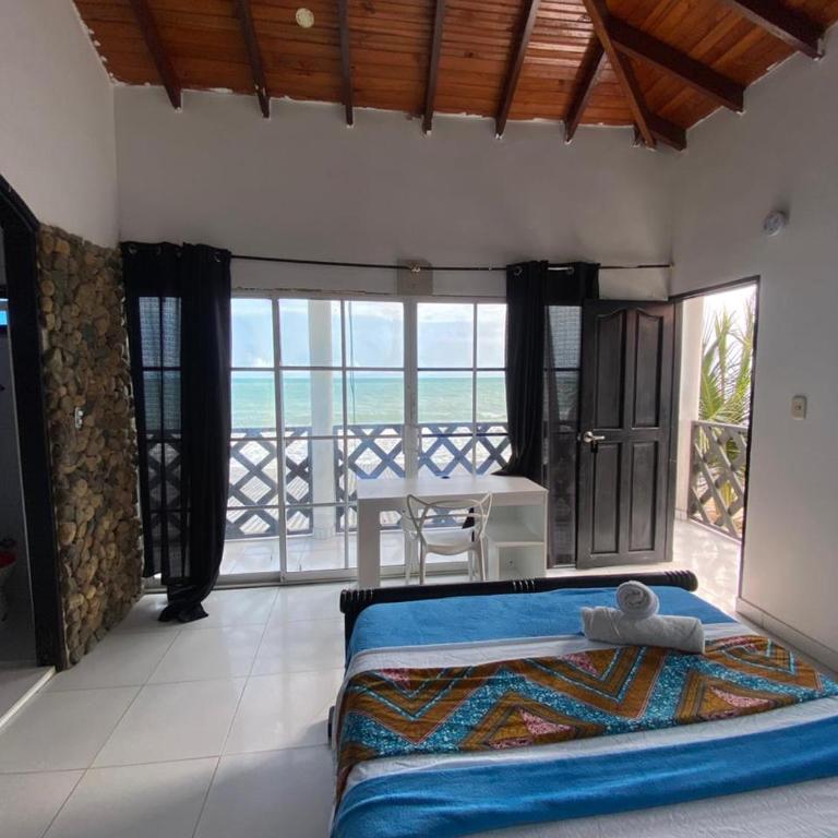 Hostal EMBAMAR PLAYAS DONAIRES - Habitación Doble Deluxe con vistas al mar - 2