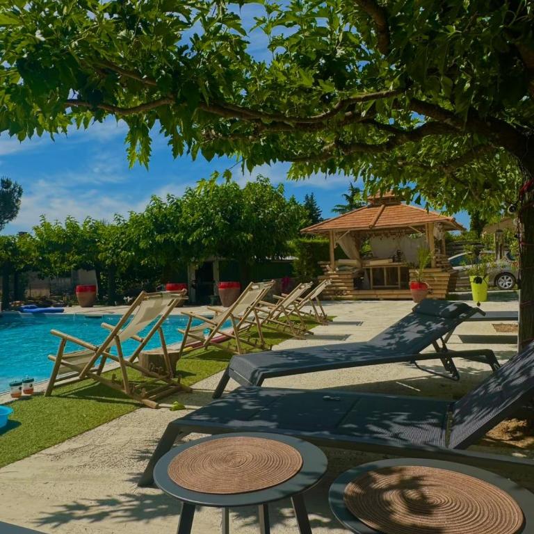 Chic and Chill Guest House, gite romantique safari avec baignoire balnéo - Chambre Double - Vue sur Parc - 6