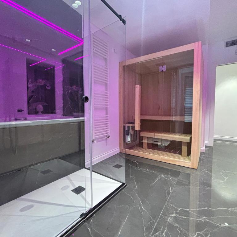 Palazzo Algaria Suites with Jacuzzi, Sauna & Turkish Bath - Camera Quadrupla Luxury - 22