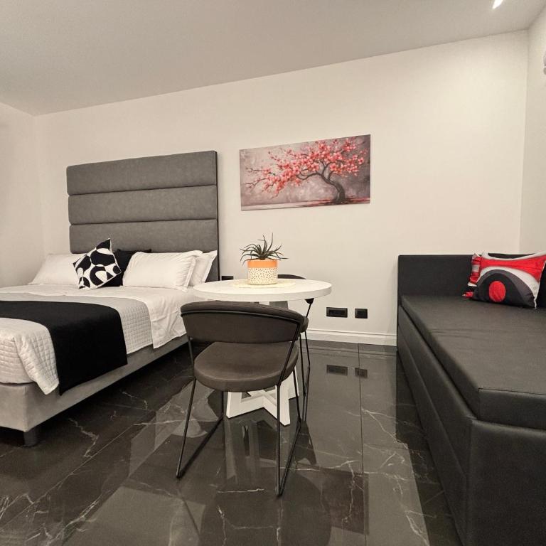 Palazzo Algaria Suites with Jacuzzi, Sauna & Turkish Bath - Camera Quadrupla Luxury - 29