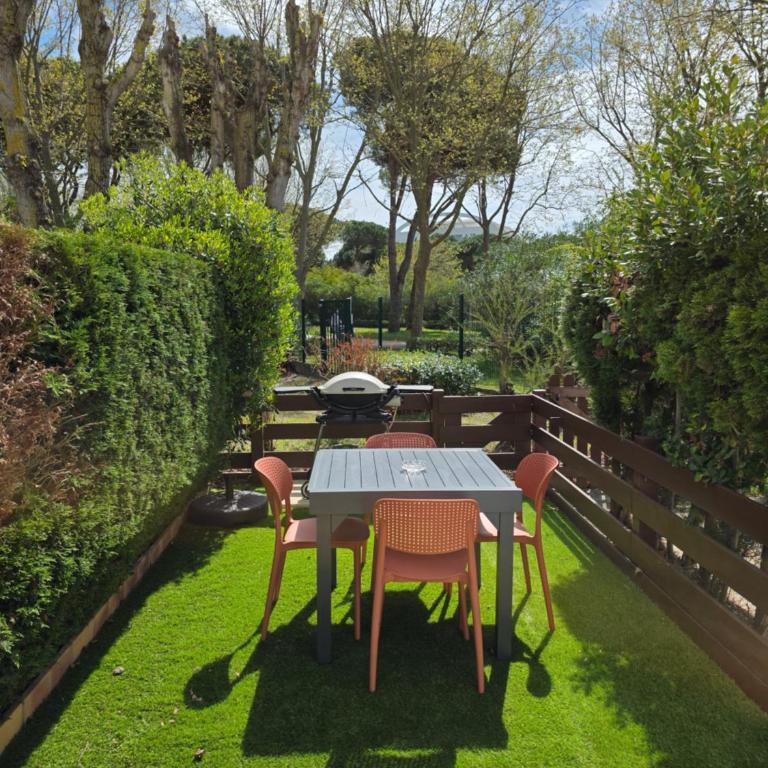La Grande Motte - Studio double cabine 4-5p - Plage à pied - Parking privé - Terrasse - Appartamento con 1 Camera da Letto - 24