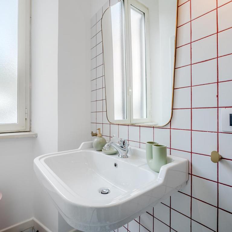 Flowers Apartment - central - Appartamento con 2 Camere da Letto - 19